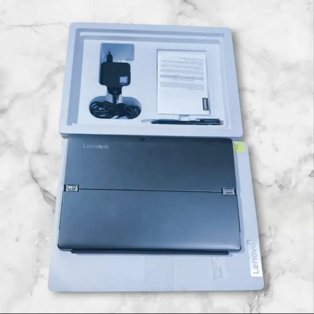 Lenovo MIIX 520-81CG TOUCHSCREEN Hybrid FULLSET BOX + Pen Ready 20