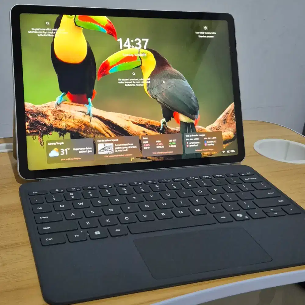 Microsoft Surface Pro 12 2025 Snapdragon 16/ 256GB Keyboard Lengkap