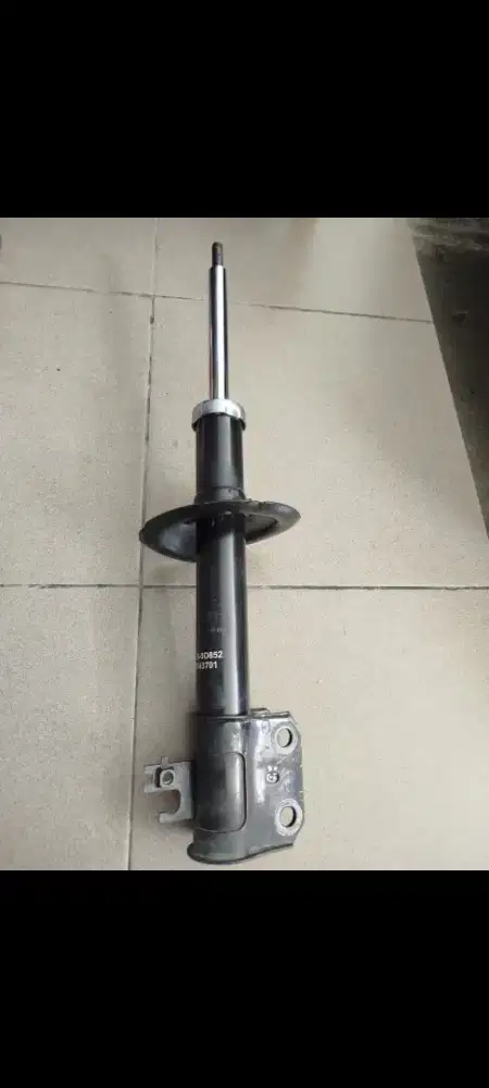Jual shock breaker dpn Etios valco