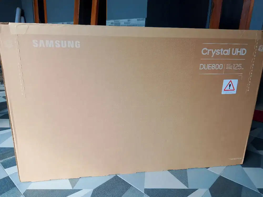 Samsung smart tv 50 inch 50DUE800 airslim remot solarcell