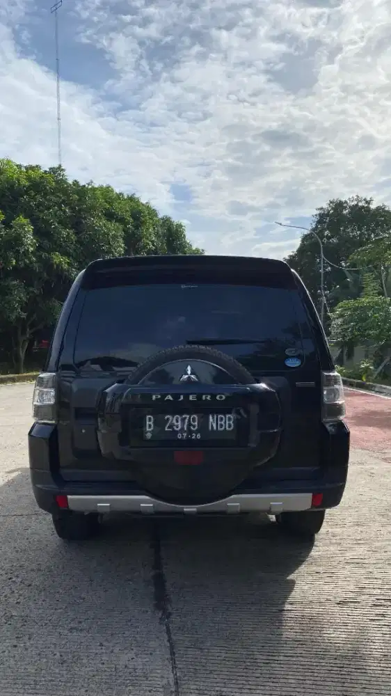 Pajero shogun atau Pajero Montera 4X4 CBU bensin 3000 cc bensin