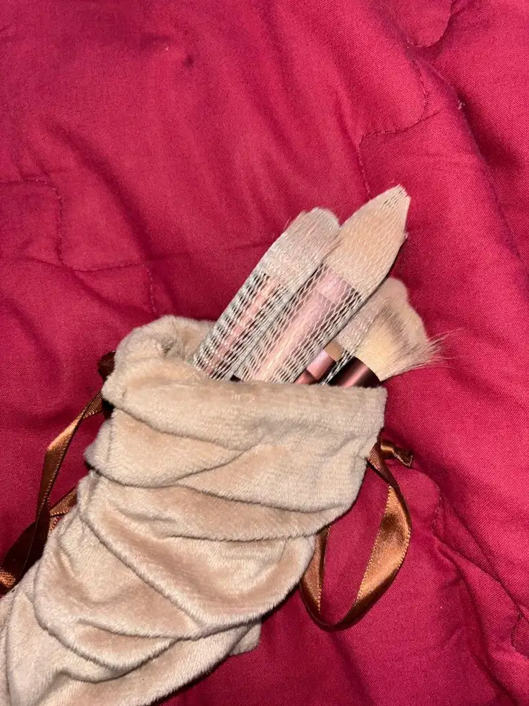 Set kuas makeup baru belum pernah dipake