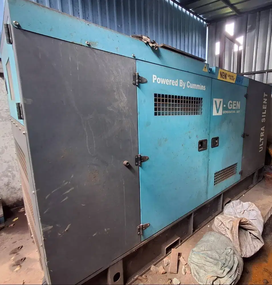 Dijual Cepat!! Genset Cummins Tahun 2020