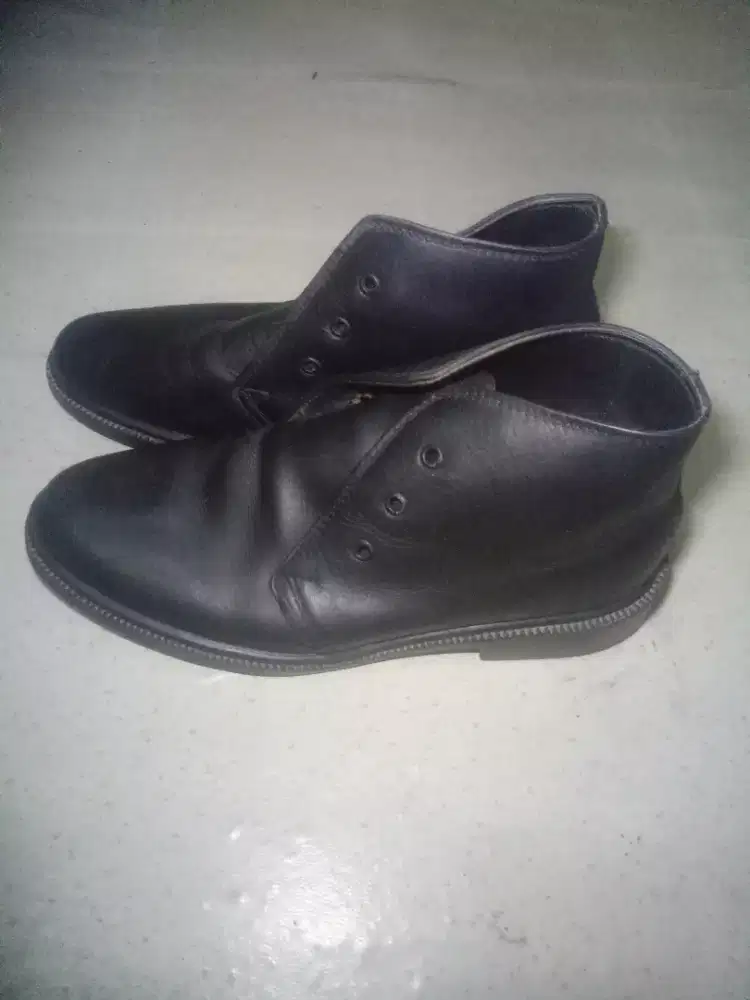 SEPATU KERJA / SEKOLAH KUAT TANGGUH