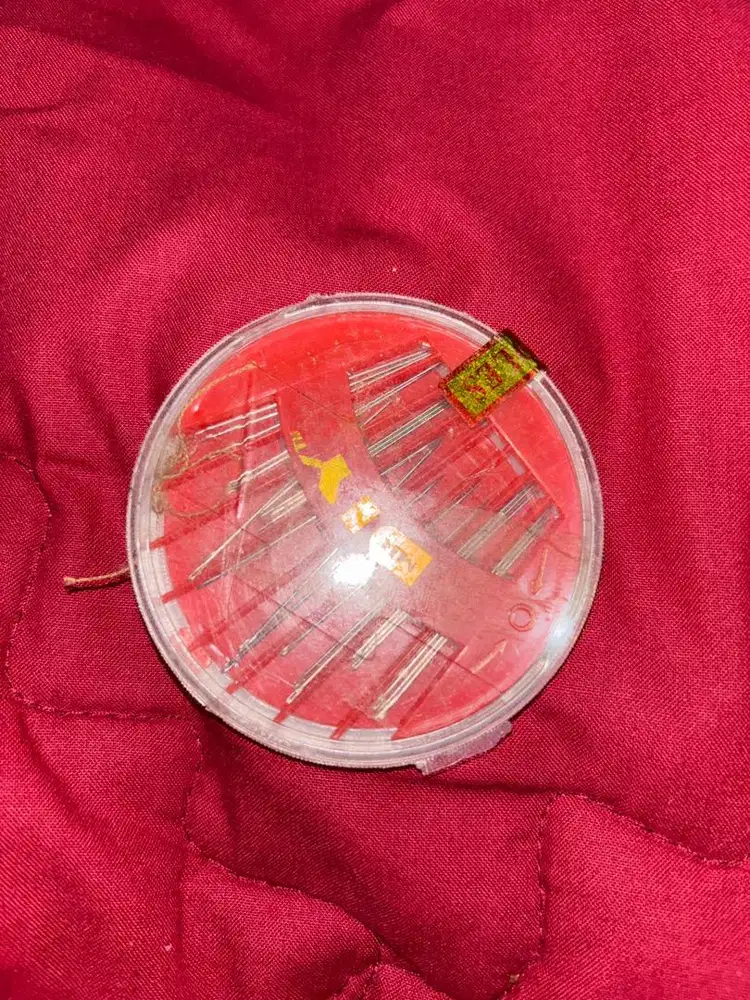 jarum jahit berbagai ukuran