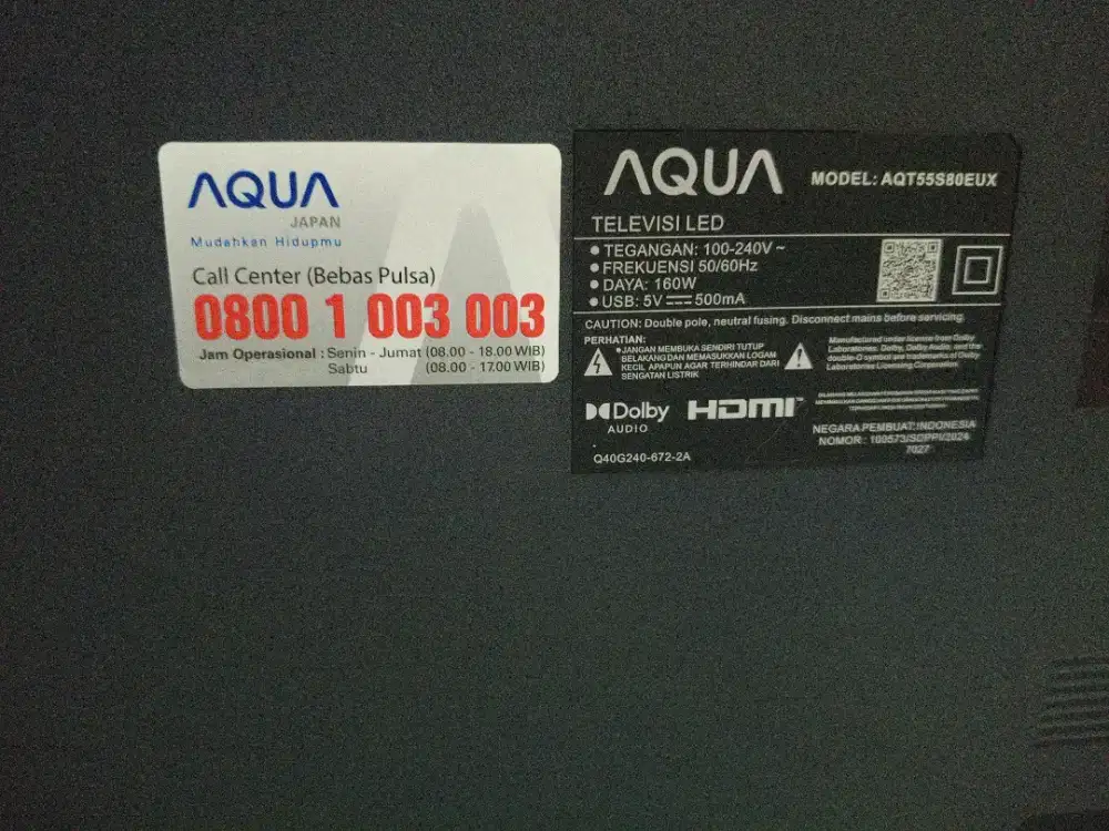 Showcase  dan TV Aquos 55 inchi