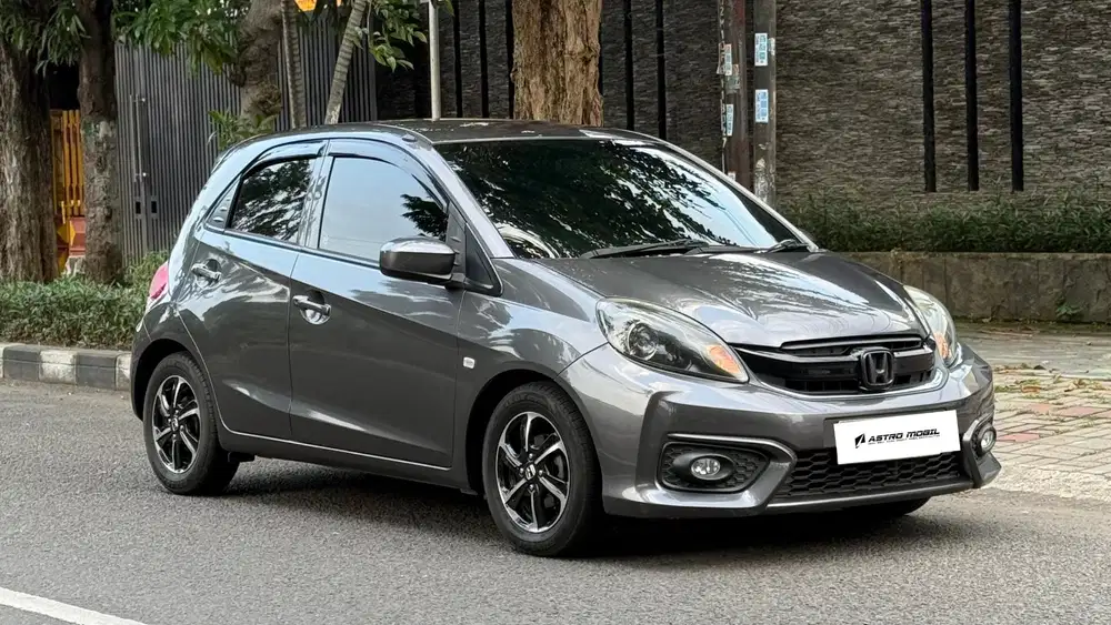 BRIO E 2018 / 2017 Matic Bagus Murah Kredit Bekas Surabaya Istimewa