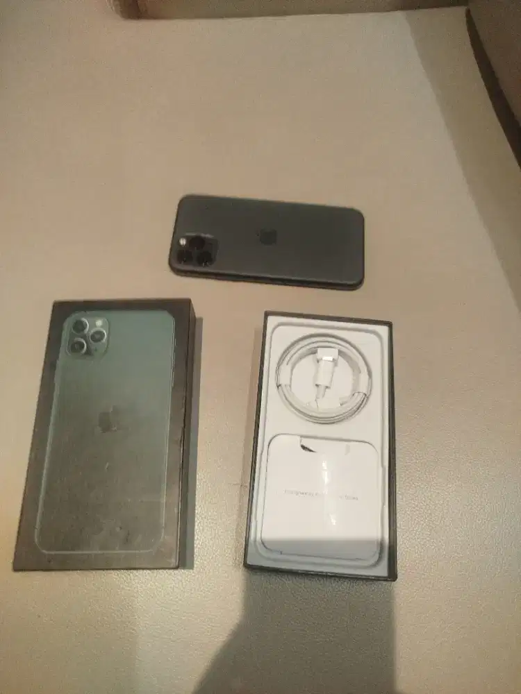 iPhone 11 pro 256gb mudah bagus