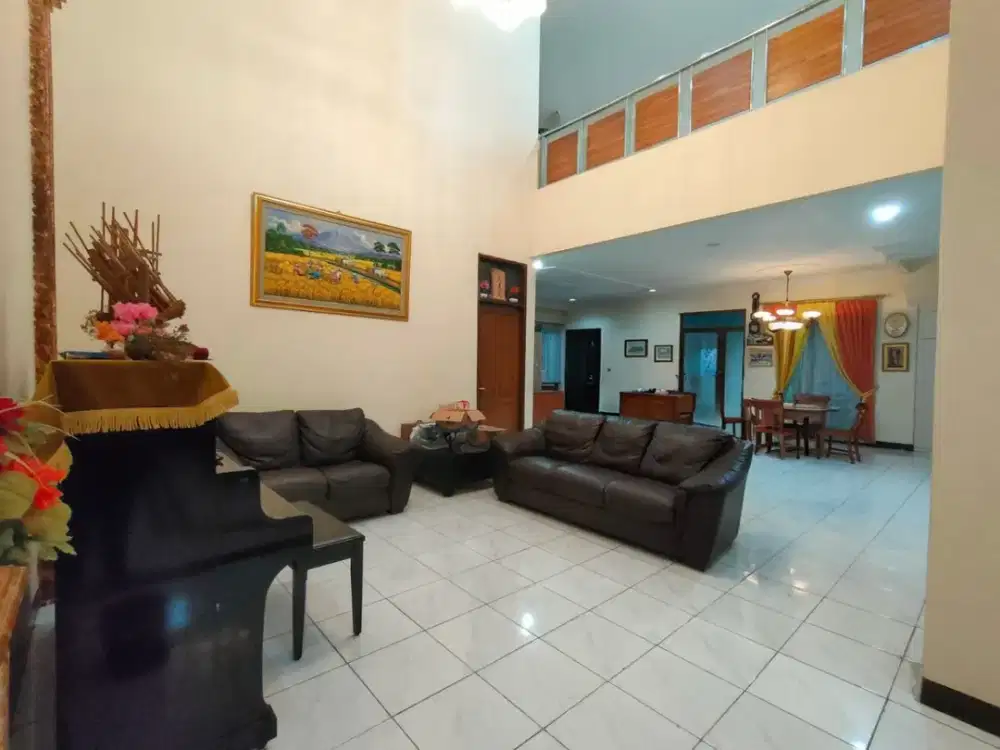 Dijual Rumah Walet Permai PIK Dekat Sekolah SIS Jakarta Utara