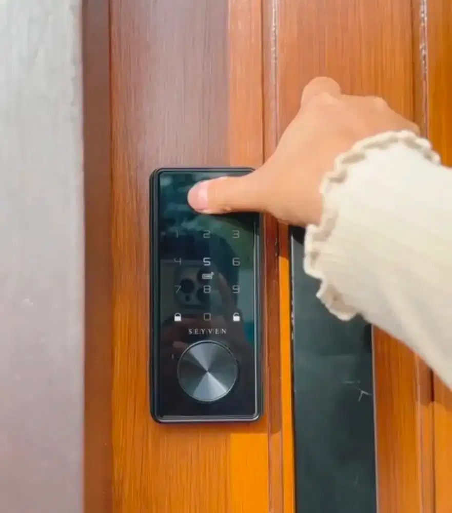 Smart Door Lock Untu Pintu Rumah Anda