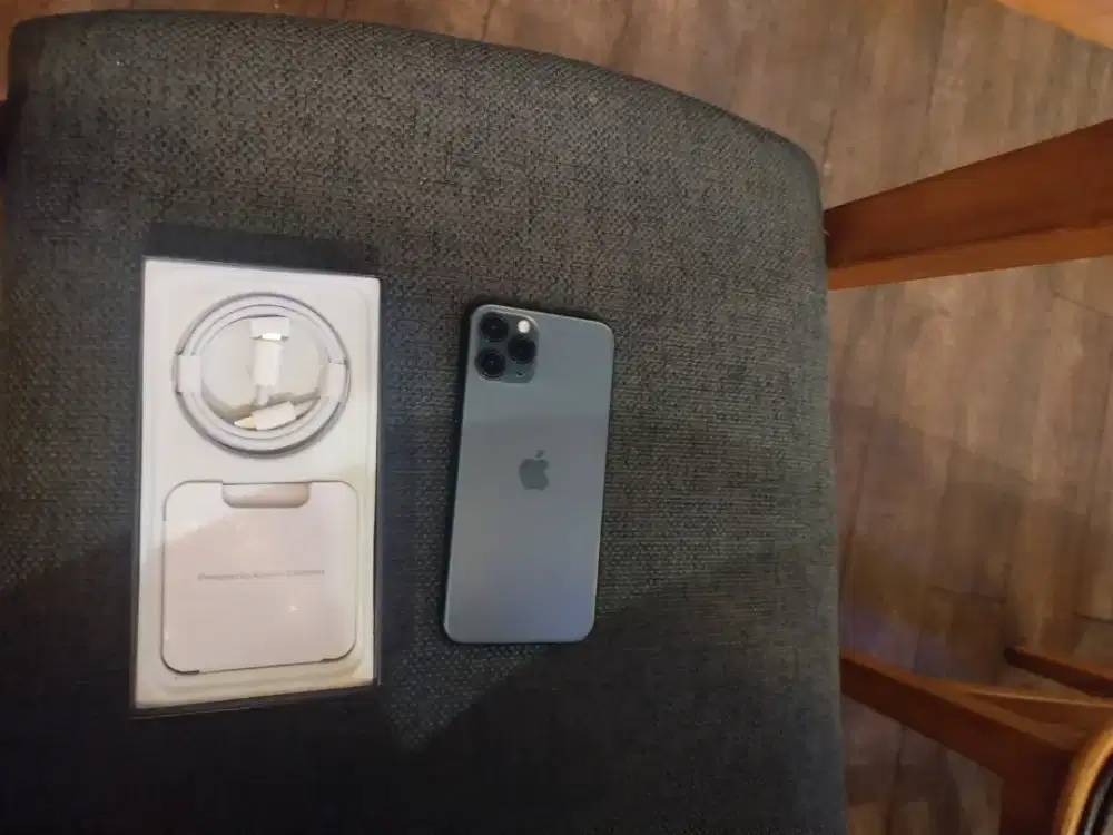 iPhone 11 pro 256gb memang terang bagus