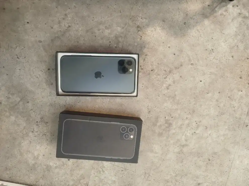 iPhone 11 pro 256gb siapa mau boleh cek