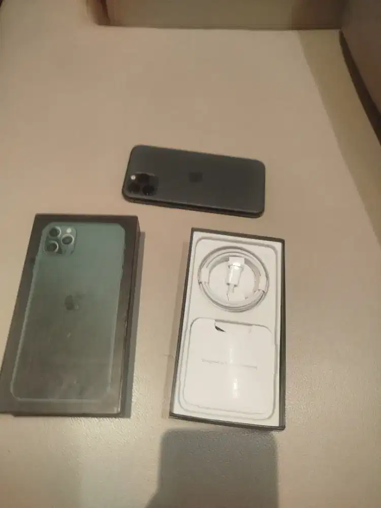 iPhone 11 pro 256gb siapa yg mau