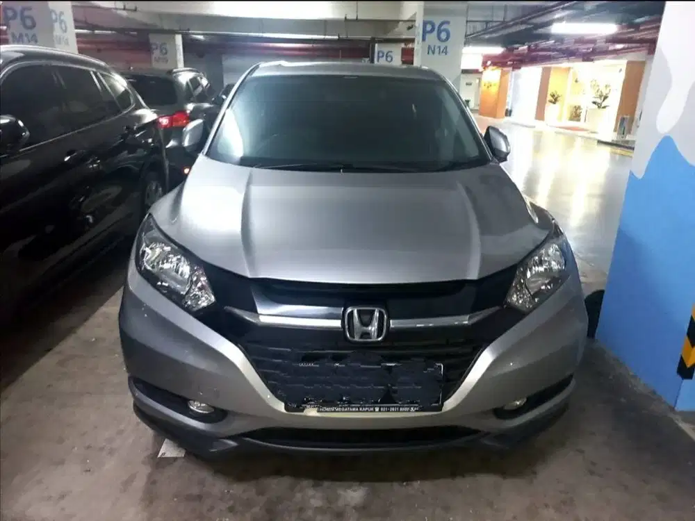 DIJUAL HONDA HRV S-CVT MATIC 2017 ABU BULAN METALIK MOBIL SIMPANAN.