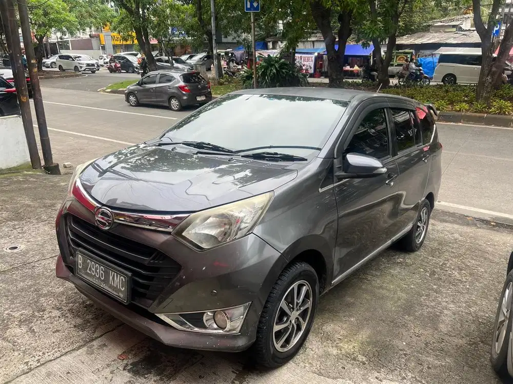 DAIHATSU SIGRA 1.2 R DELUXE MATIC 2017