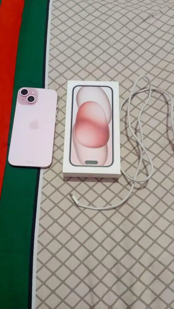 IPHONE 15 PINK 128 GB IBOX