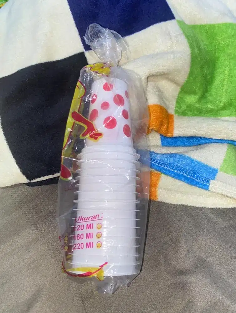 Gelas Plastik Polkadot 220 ml