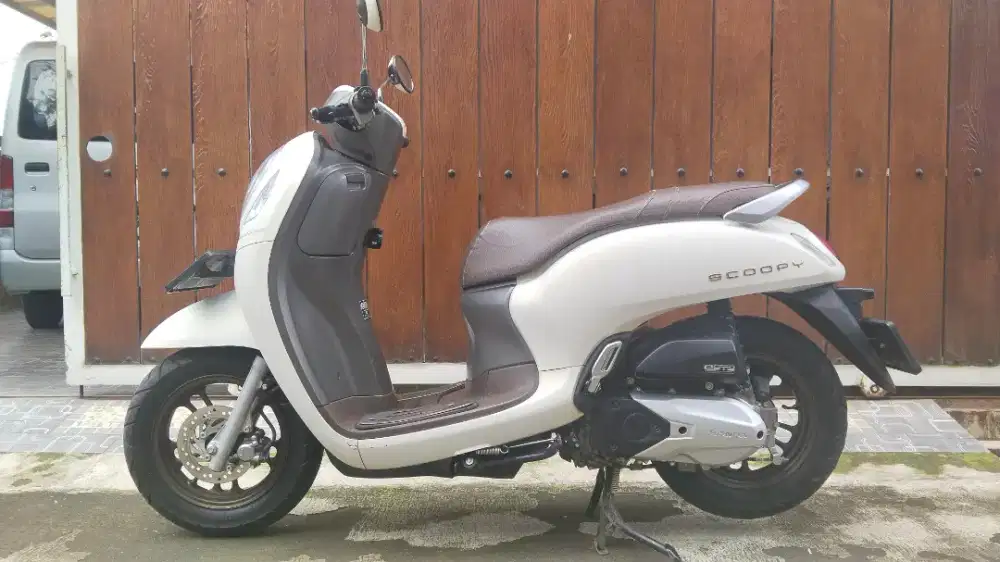 SCOOPY PRESTIGE 2024