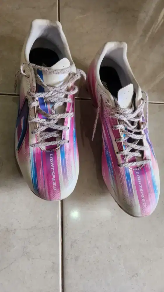Sepatu Bola Specs Lightspeed
