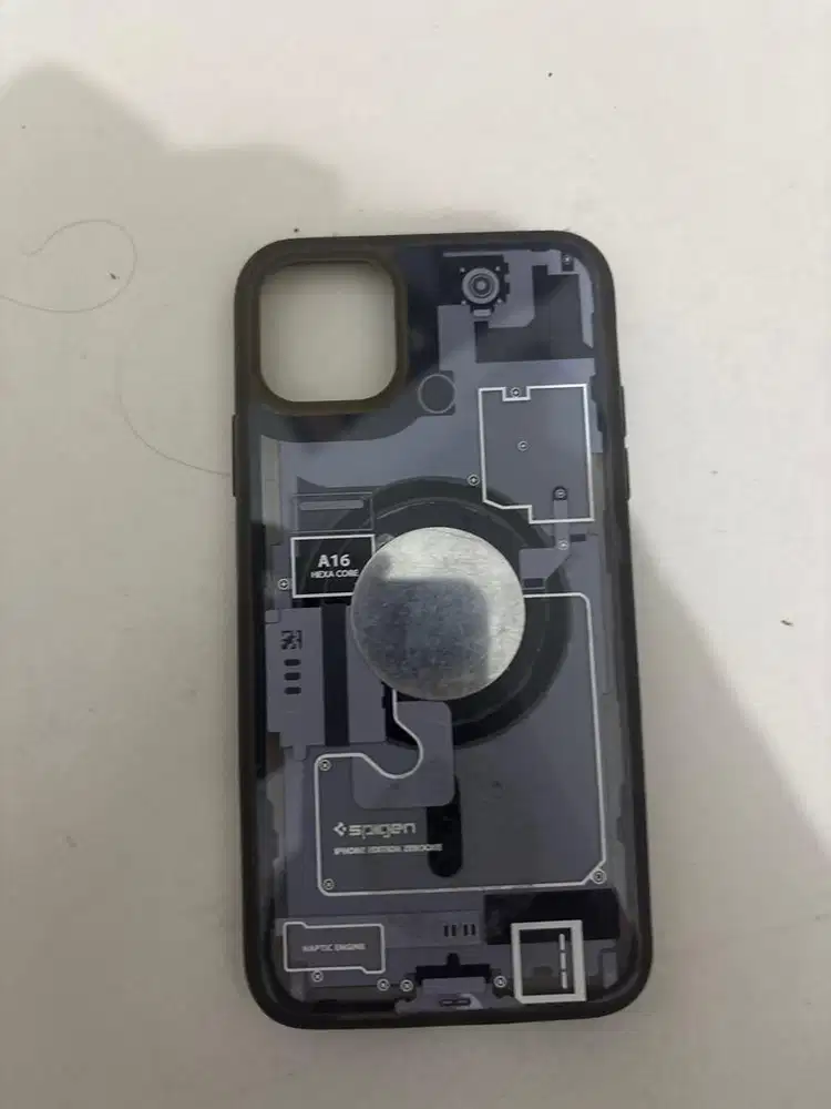 Gratis case Iphone 11 promax masih bagus