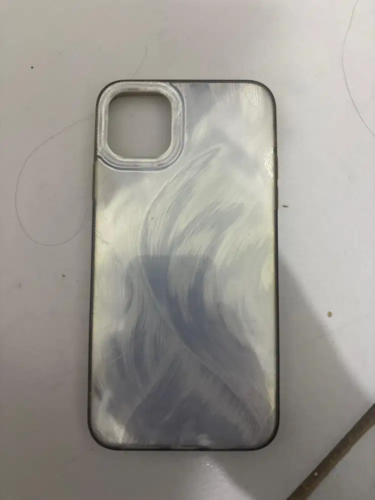 Gratis case Iphone 11 promax masih bagus