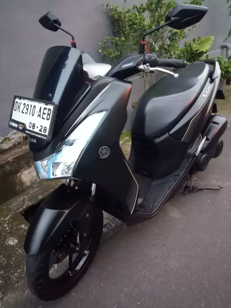 Yamaha Lexi tahun 2023 hitam