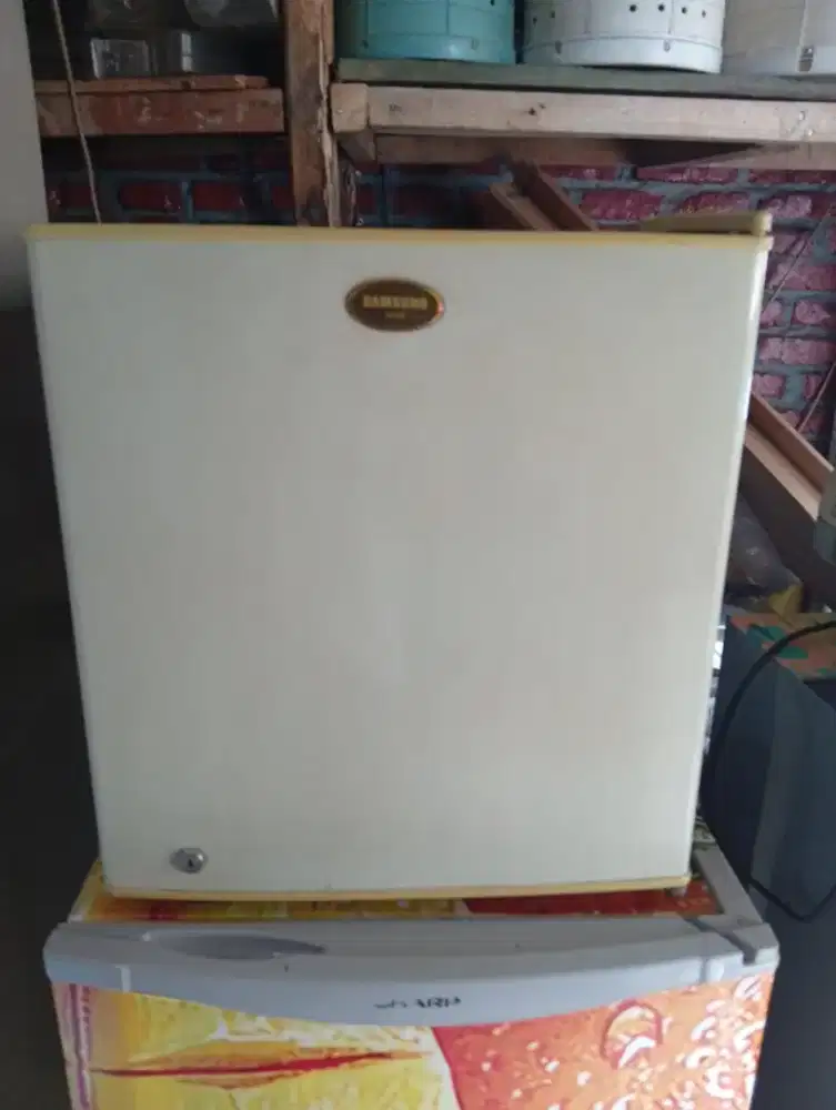 Kulkas Mini bekas Mer Samsung kea Dingin