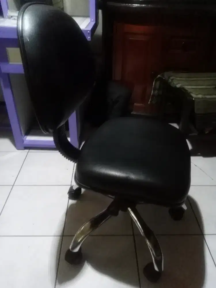 Kursi kantor jual cepet