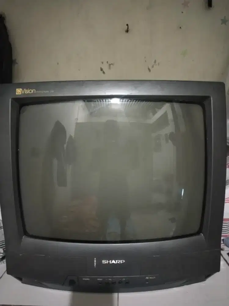Jual tivi tabung merek sharp 20 inch + remote