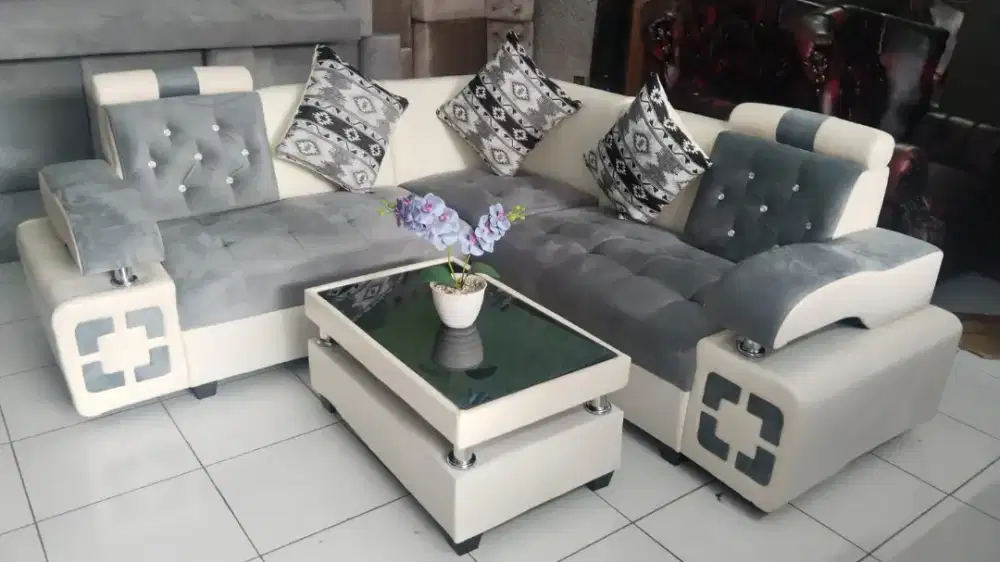Sofa sudut minimalis abu putih