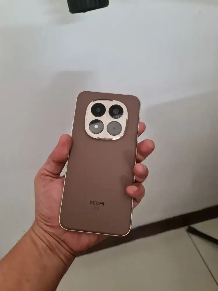 Redmi Note 15 pro plus 12/512 brown