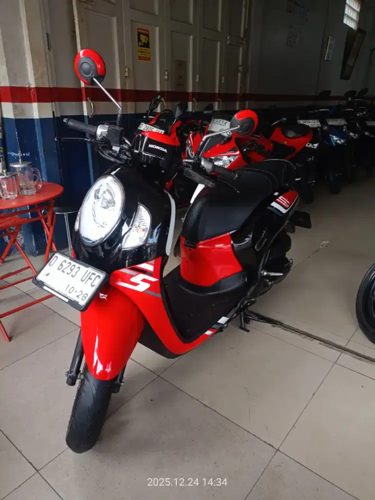 HONDA SCOOPY SPORTY TAHUN 2023 MULUS