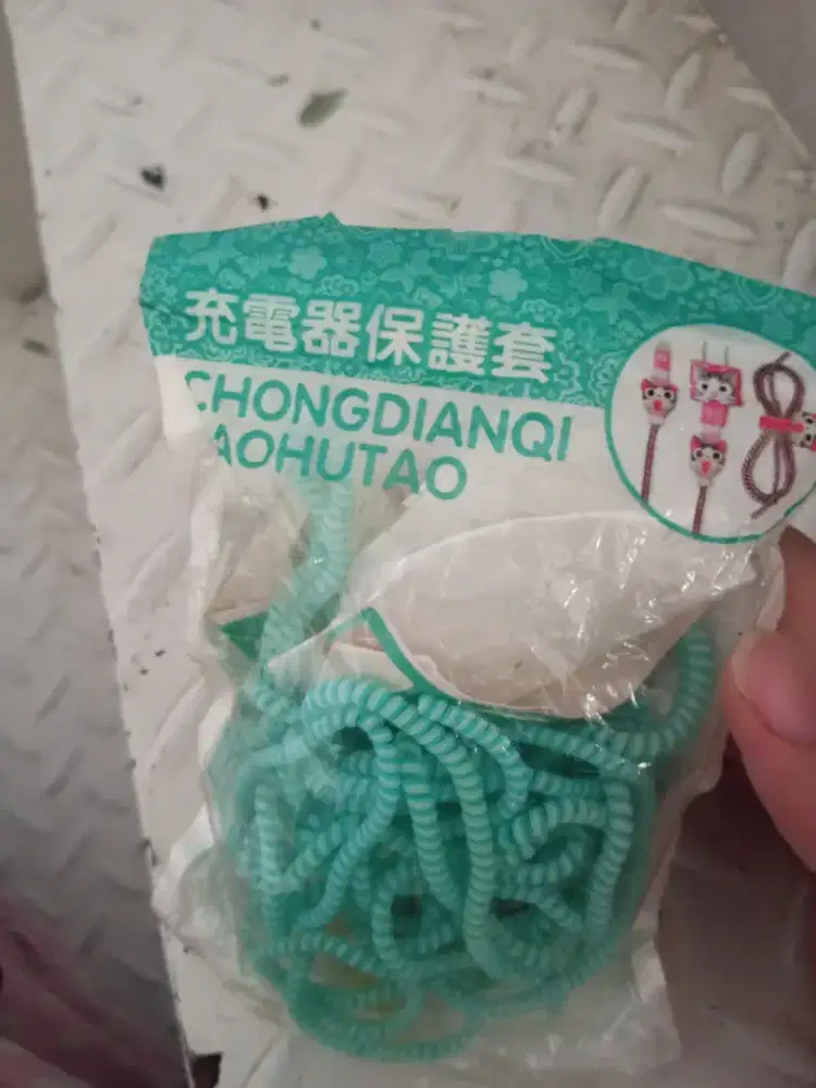 Kabel charger rakitan