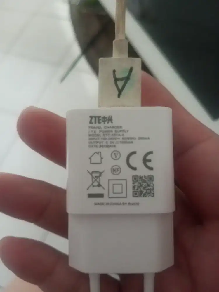 Kepala charger Zte