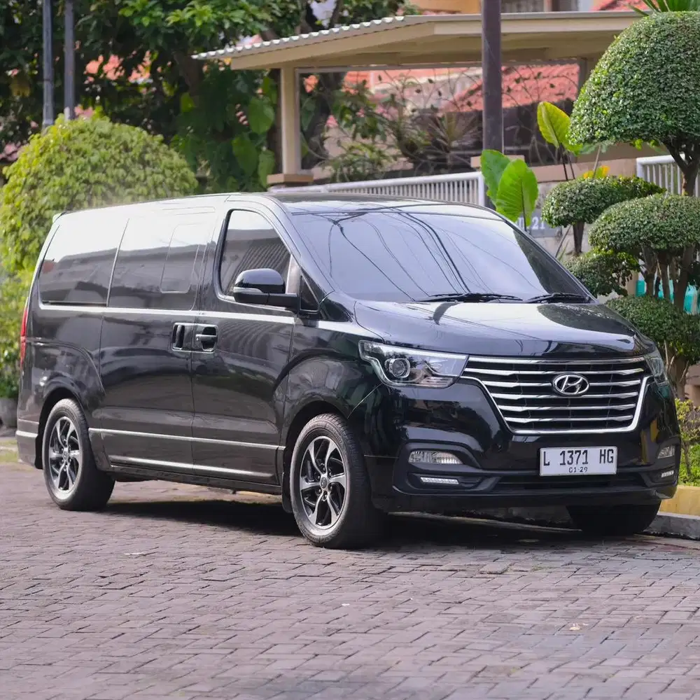 (KM42)HYUNDAI H1 CRDI 2.5 AT ROYALE 2018