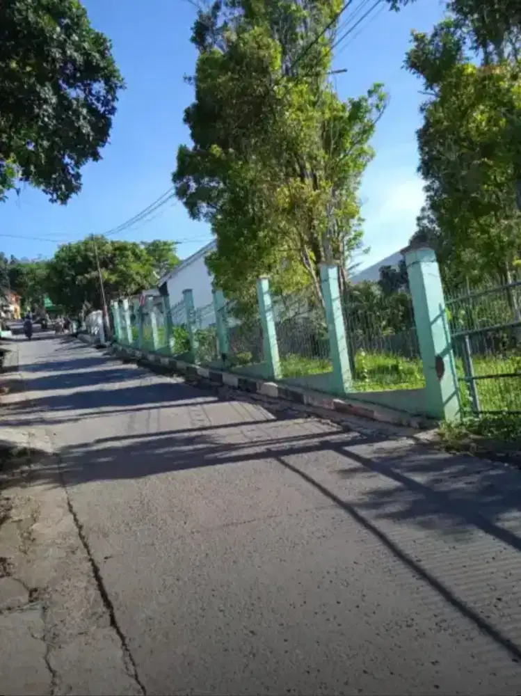 Lahan emas pinggir jln cocok buat usaha material bengkel cafe dll