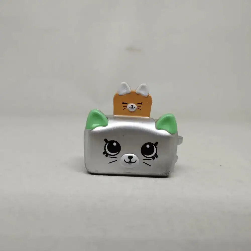Mini shopkins toaster