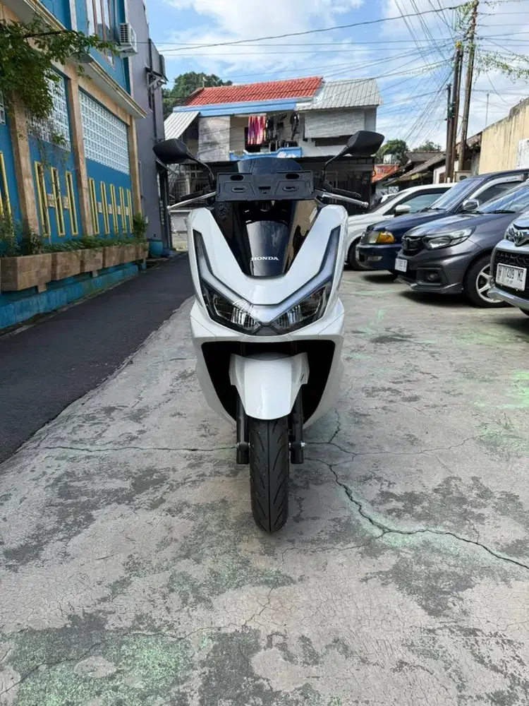 Honda PCX 160 ABS 2025 Putih