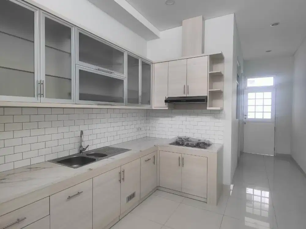 Dijual Rumah Strategis Dekat Fasilitas Kesehatan, Mall, dan Universitas di Pasir Kaliki Bandung