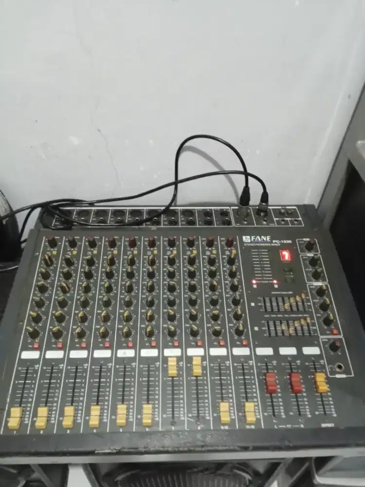 Power Mixer 12 Channel ex cafe