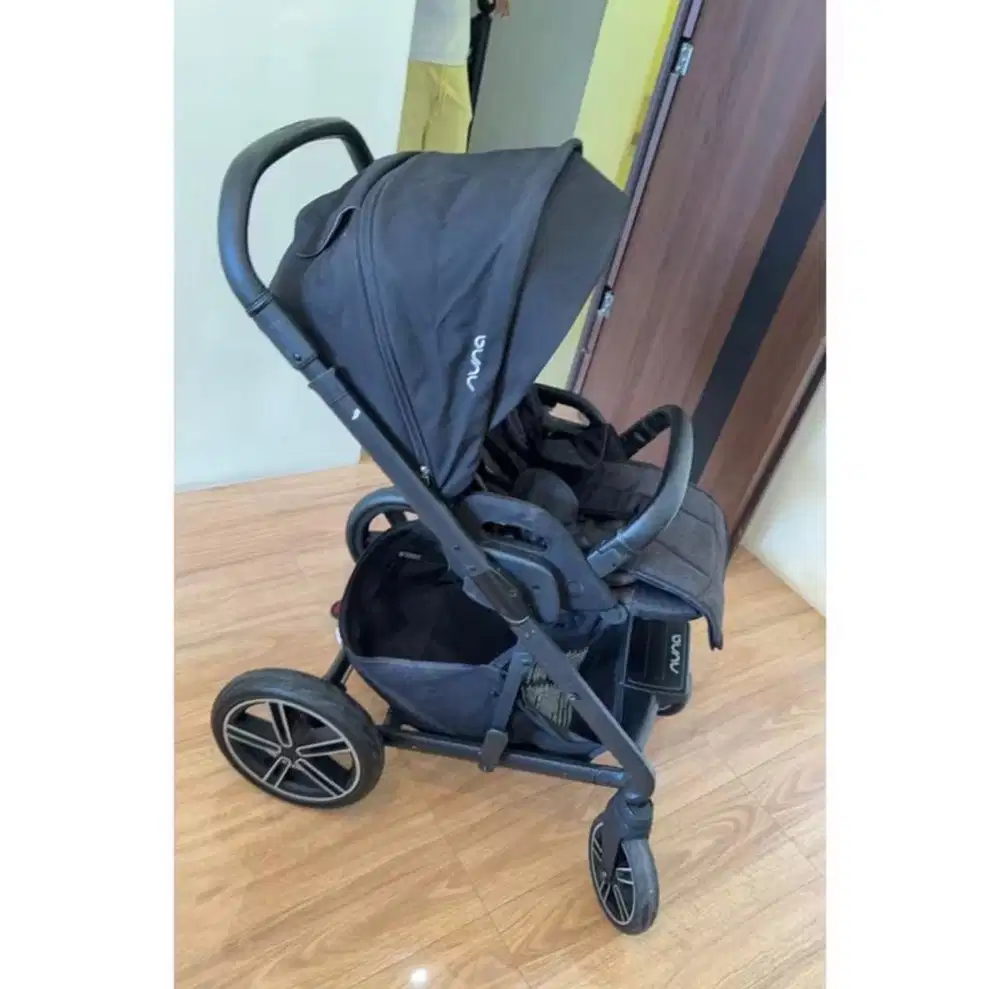 Stroller nuna mixx 2 dan carrycot