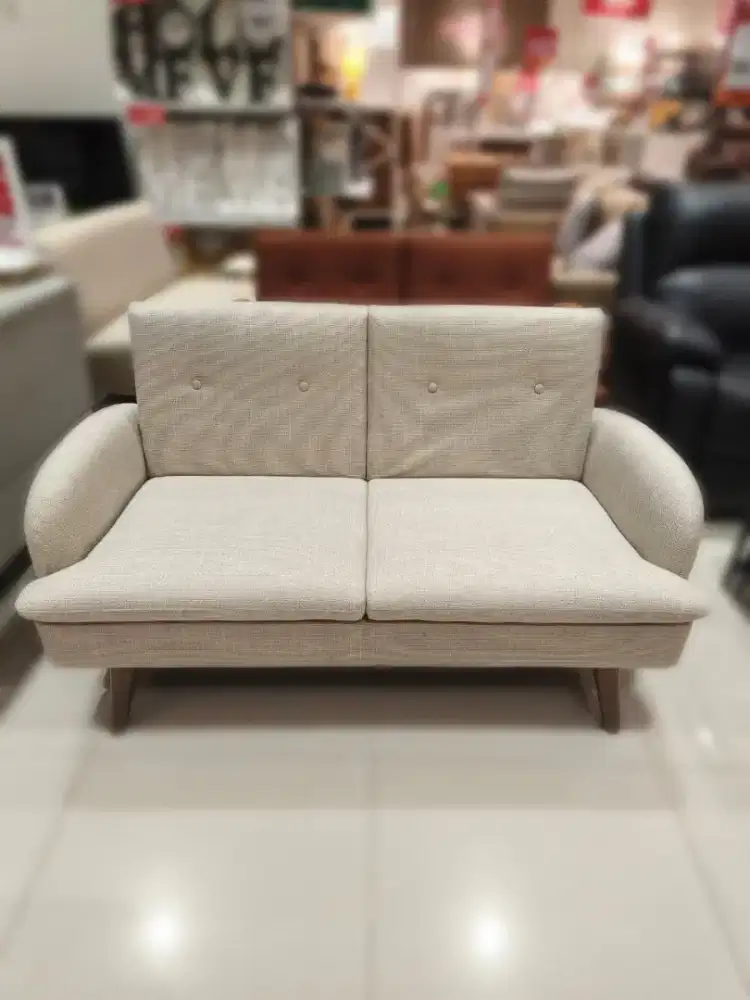 Sofa 2 seater bisa cicilan