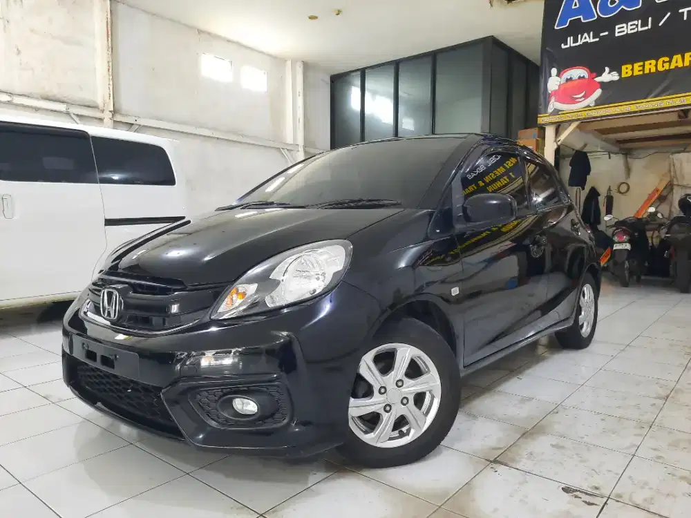HONDA BRIO E MATIC 2016 HITAM