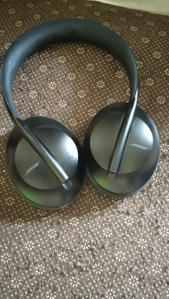 Headphone Bose noise ceceeling 700