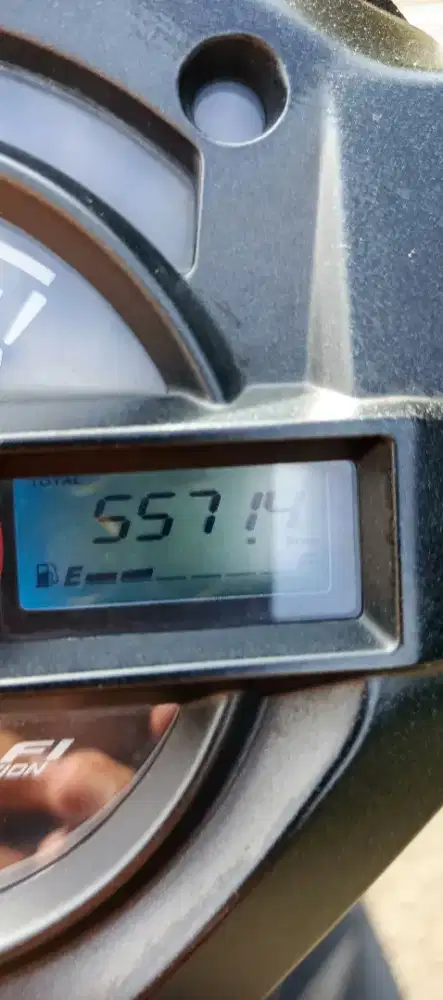 Honda Beat keyless km 5 ribu B DKI komplit