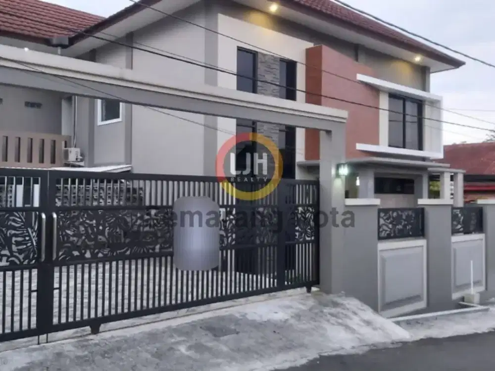 Rumah mewah di Jalan Purbaya