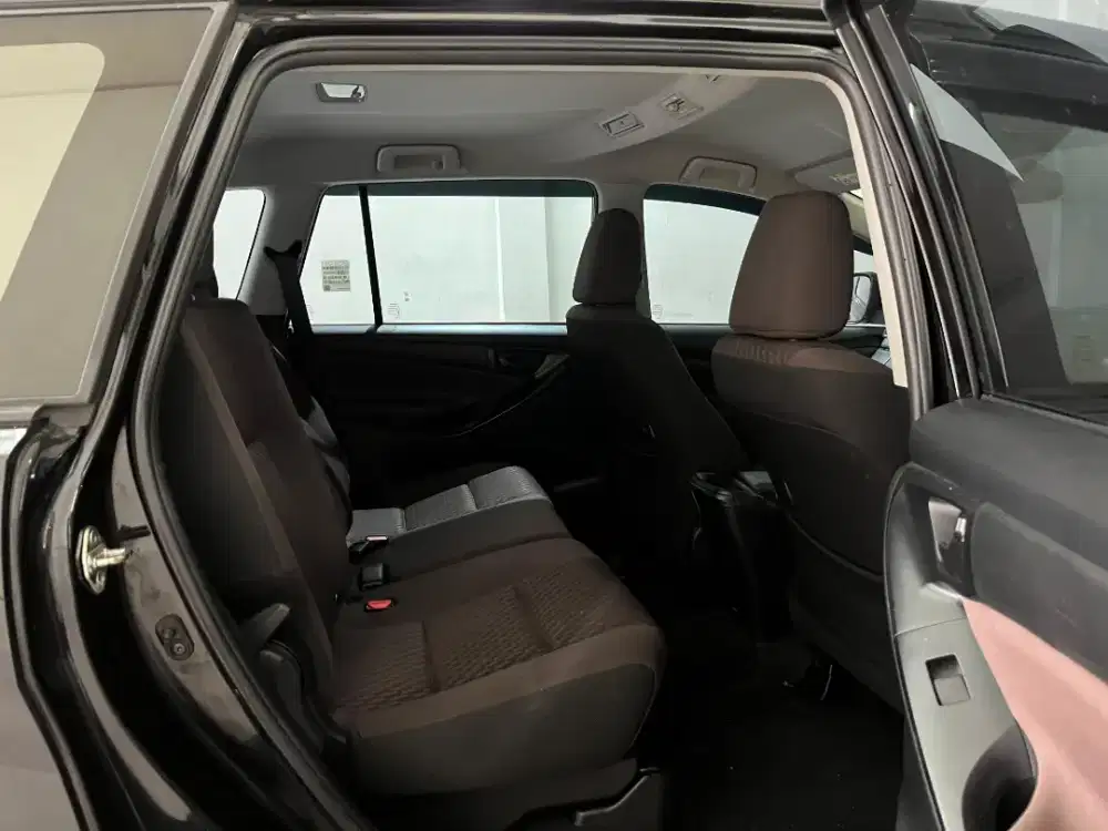 TOYOTA INNOVA REBORN G BENSIN 2.0 AT HITAM 2021