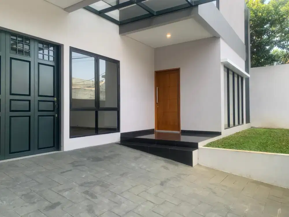 Dijual Rumah Mewah 100% Baru Modern Minimalis Siap Huni Lokasi di Jalan Cipaganti Bandung