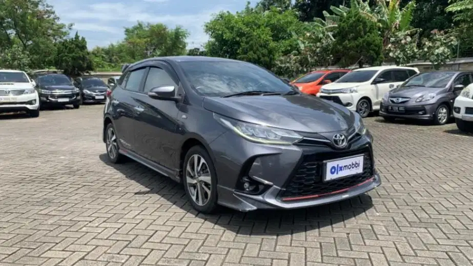 LOW DP Toyota Yaris 1.5 S Bensin-AT 2021 KZD