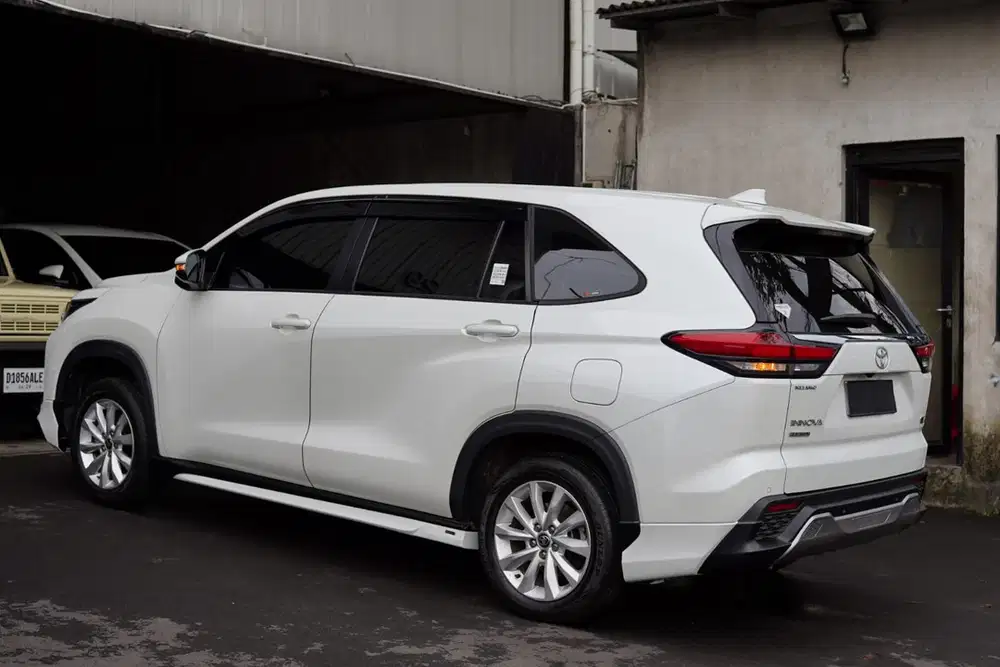 Toyota Kijang Innova 2023 Bensin
